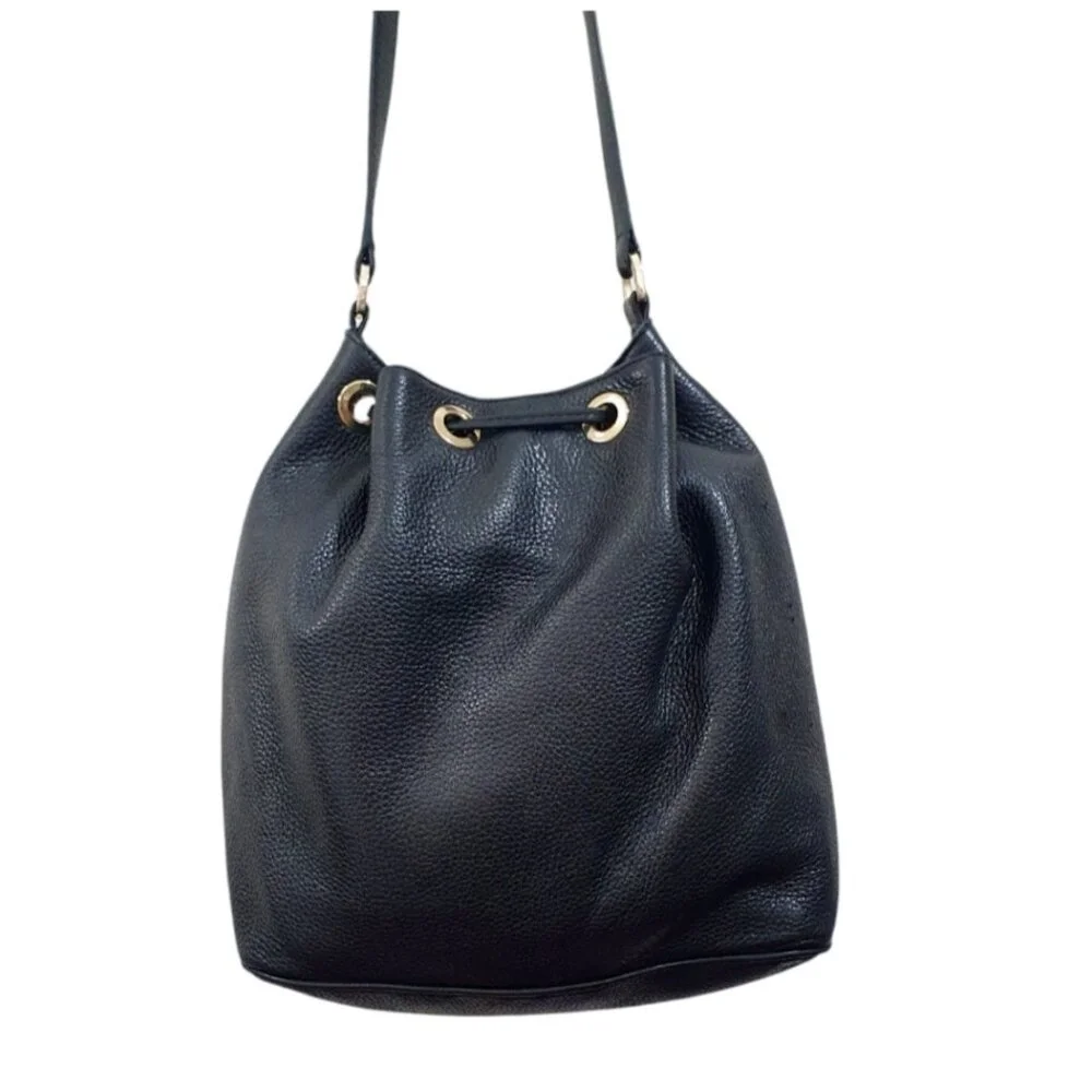 Michael Kors Jules Large Convertible Drawstring Leather Shoulder Bag-Black